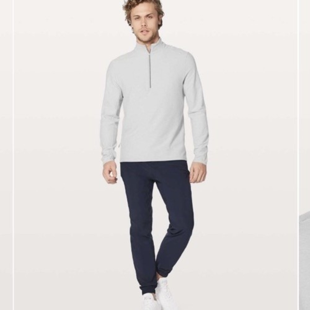 LULULEMON Surge Warm Men's Pullover 1/4 Zip Athletic, Lightweight, Size M Gray